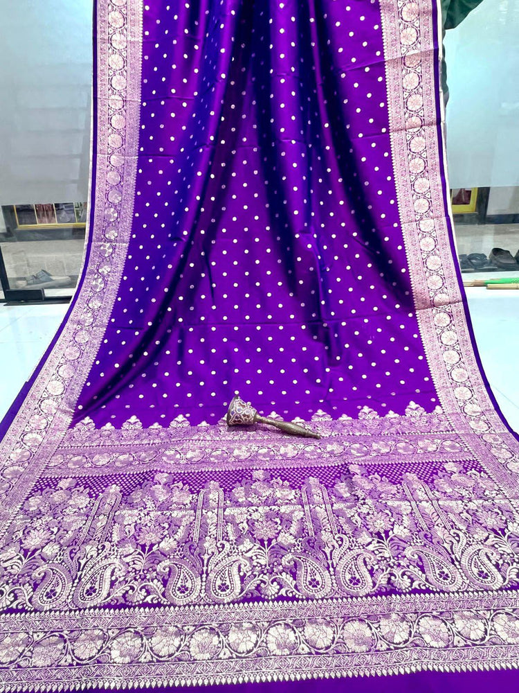 Pure heavy Banrasi silk Original gold jari design ,heavy weaving pallu and boder